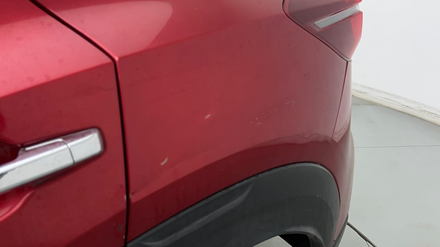 Used 2021 Nissan Magnite XV Premium Petrol + CNG(Outside Fitted) Cng Manual dents MINOR DENT