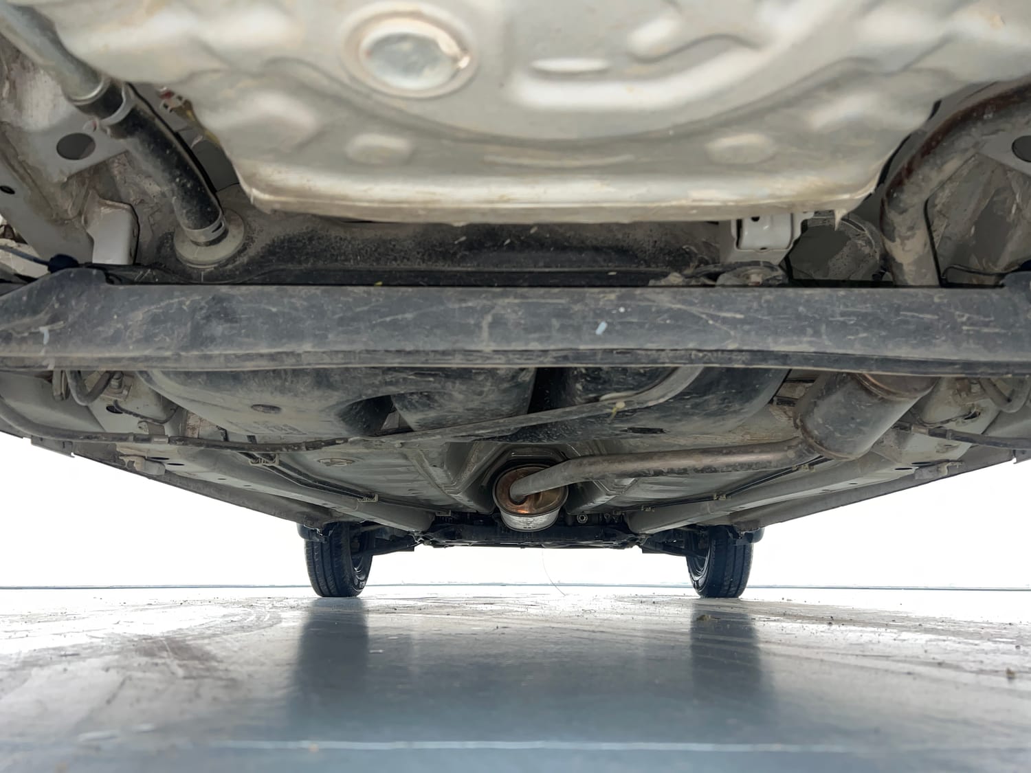 Used 2023 Maruti Suzuki Alto K10 VXi AGS Petrol Automatic extra REAR UNDERBODY VIEW (TAKEN FROM REAR)