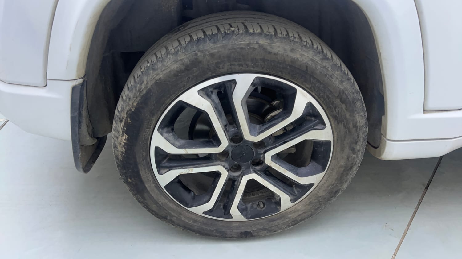 Used 2021 Jeep Compass Model S (O) Diesel 4x4 AT Diesel Automatic tyres RIGHT REAR TYRE RIM VIEW
