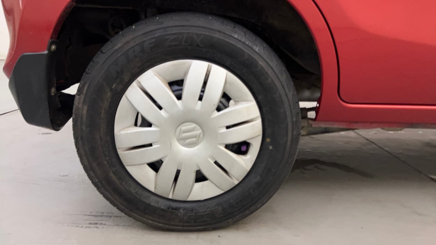 Used 2016 Maruti Suzuki Alto 800 VXi Petrol Manual tyres RIGHT REAR TYRE RIM VIEW