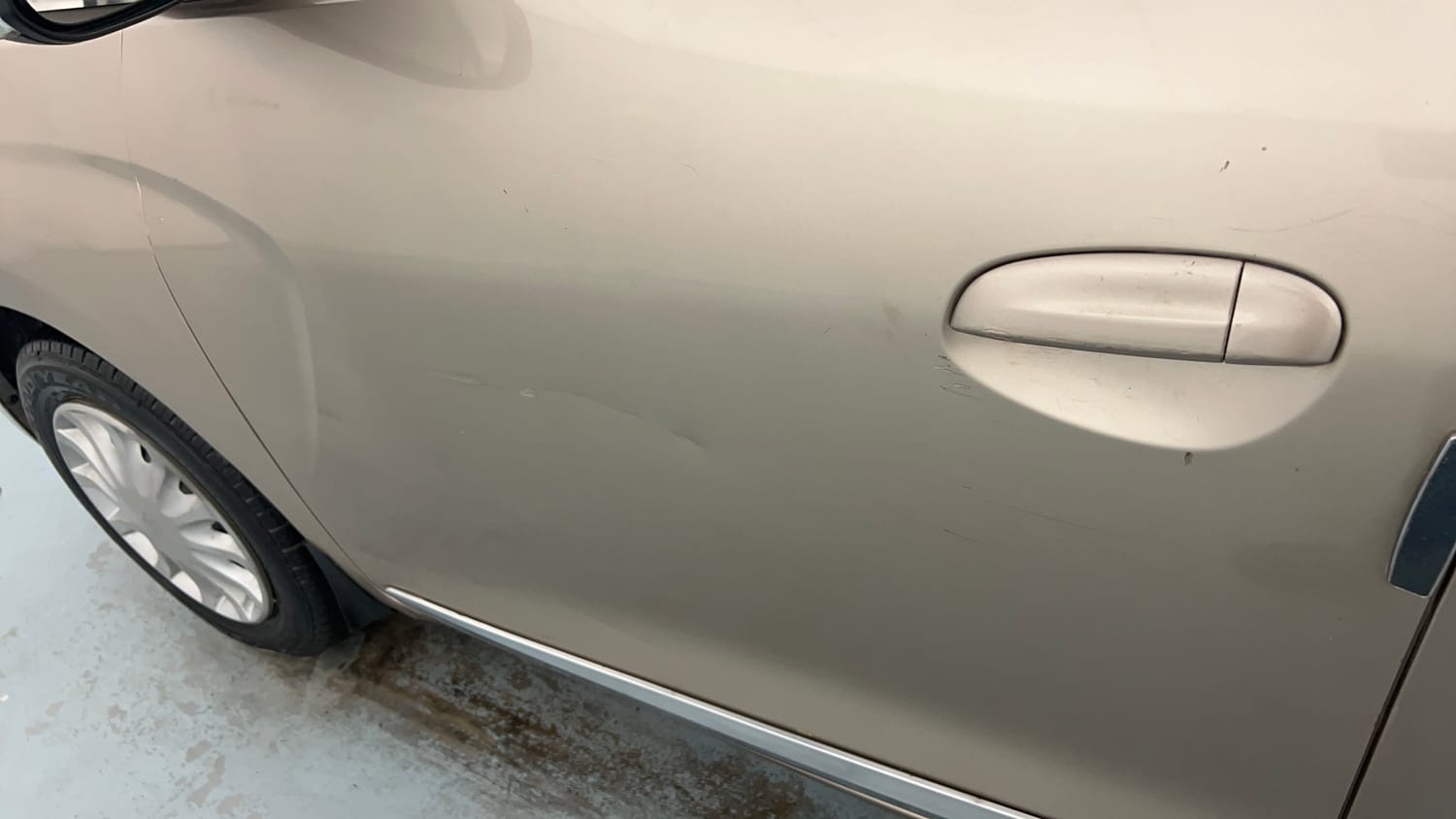 Used 2018 Hyundai Santro Asta Petrol Manual dents MINOR DENT
