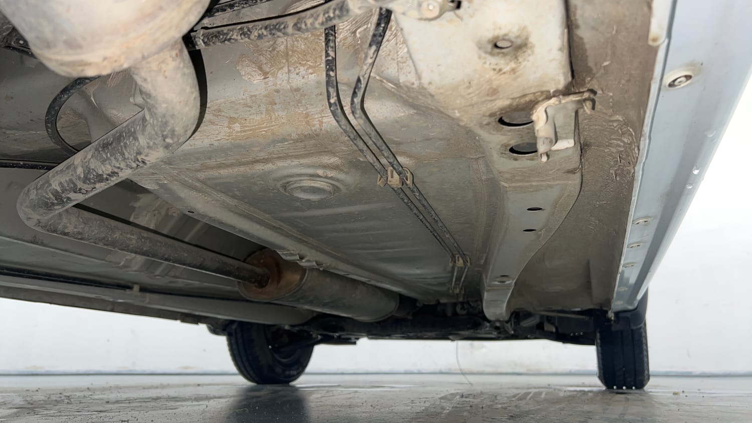 Used 2023 Maruti Suzuki Alto K10 VXi AGS Petrol Automatic extra REAR RIGHT UNDERBODY VIEW