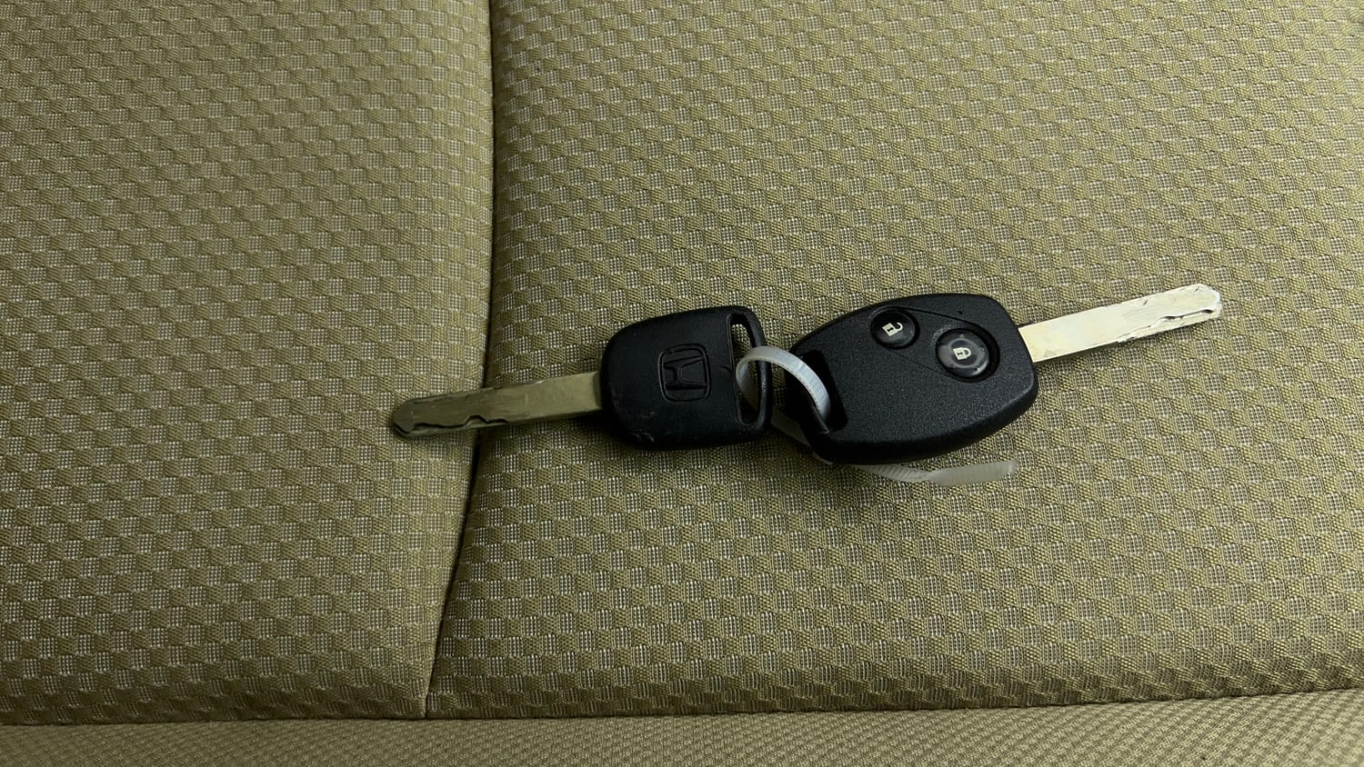 Used 2013 Honda Brio S MT Petrol Manual extra CAR KEY VIEW