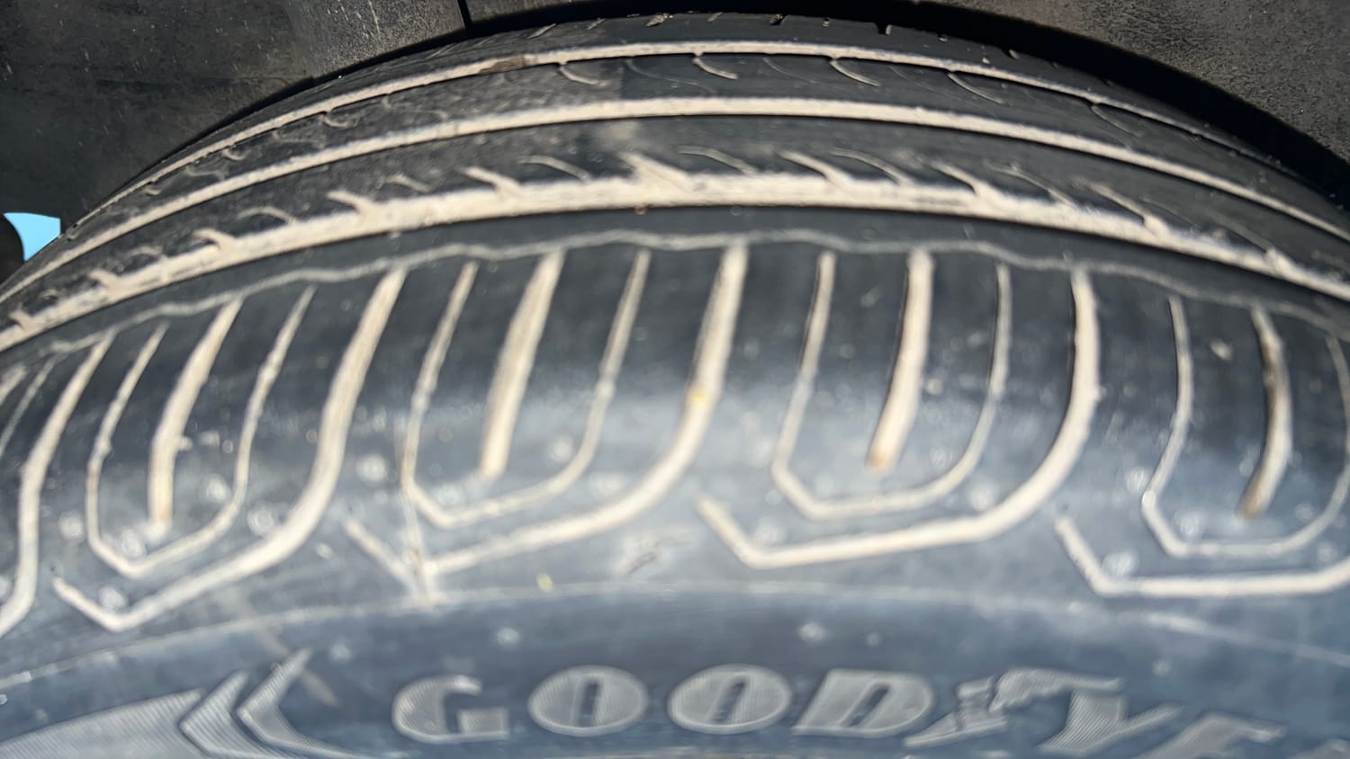 Used 2014 Honda Brio S MT Petrol Manual tyres RIGHT REAR TYRE TREAD VIEW