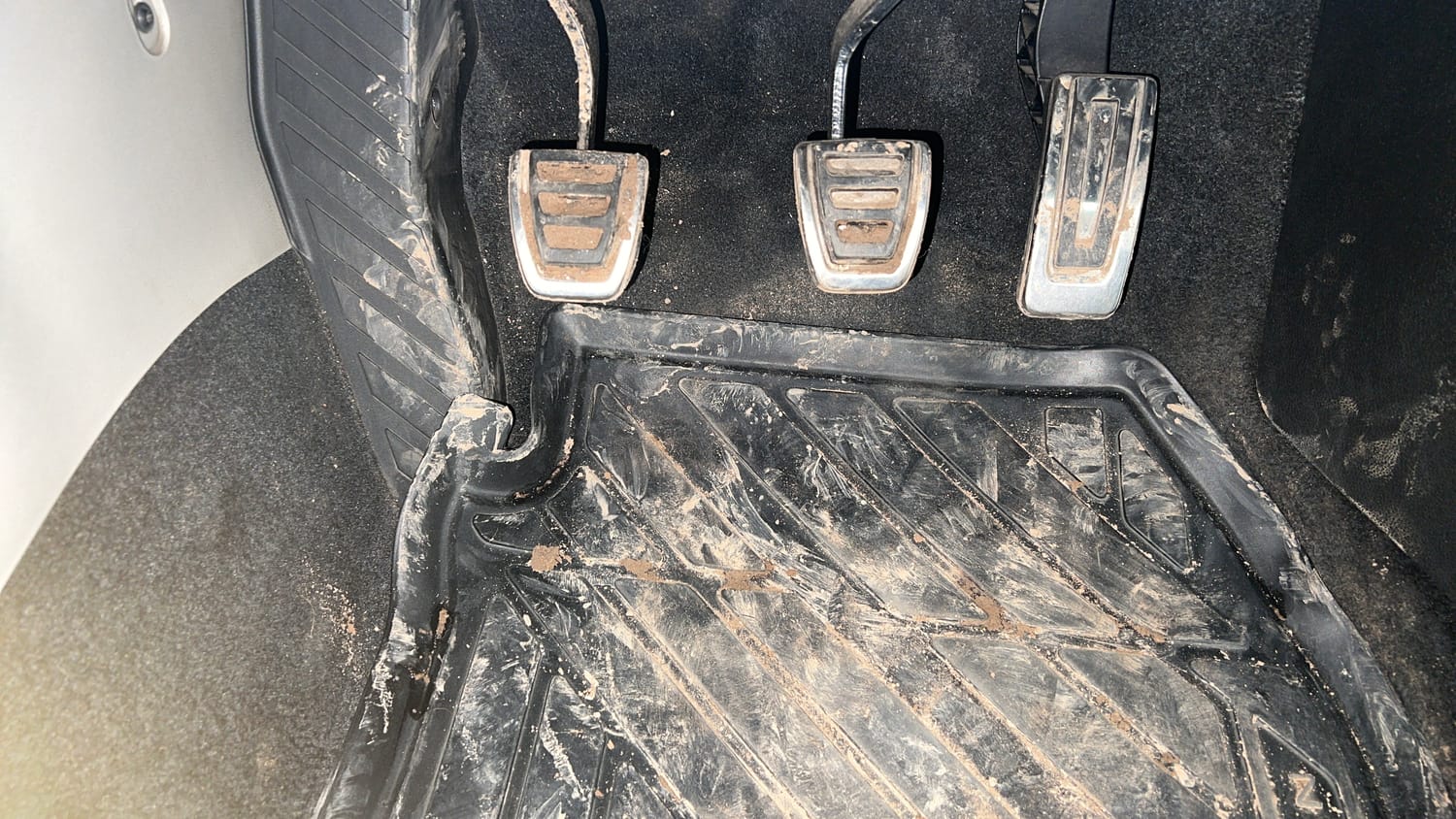 Used 2022 Volkswagen Taigun Topline 1.0 TSI MT Petrol Manual interior PEDALS VIEW