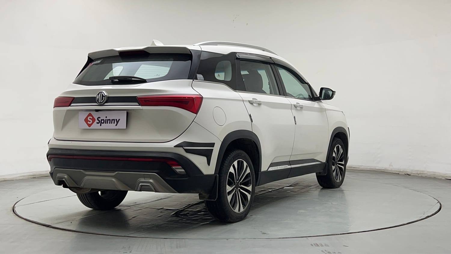 Used 2022 MG Motors Hector Sharp 1.5 Petrol CVT Petrol Automatic exterior RIGHT REAR CORNER VIEW