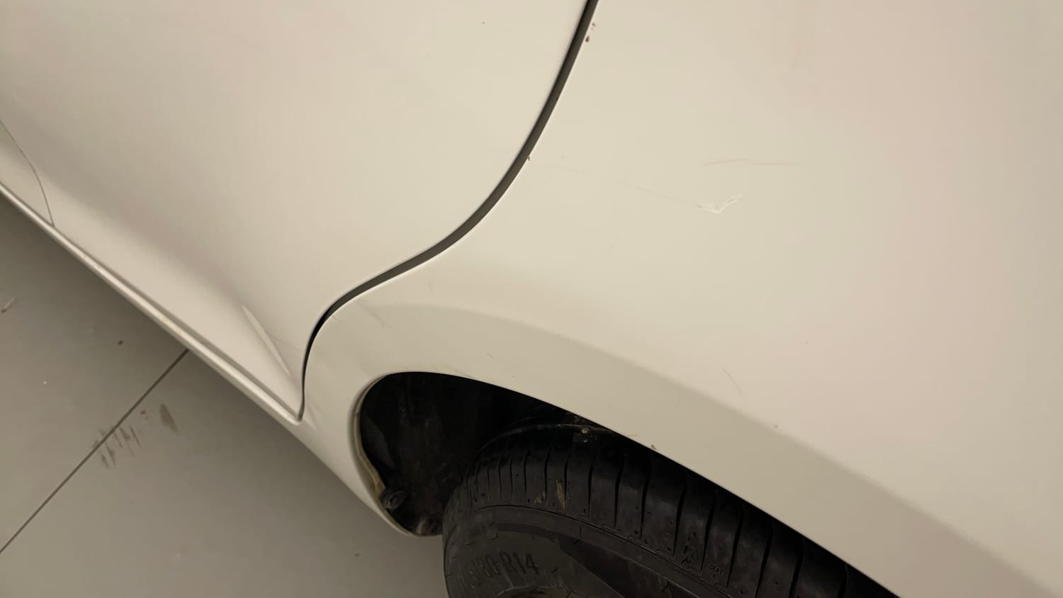 Used 2014 Maruti Suzuki Swift VXi Petrol Manual dents MINOR DENT
