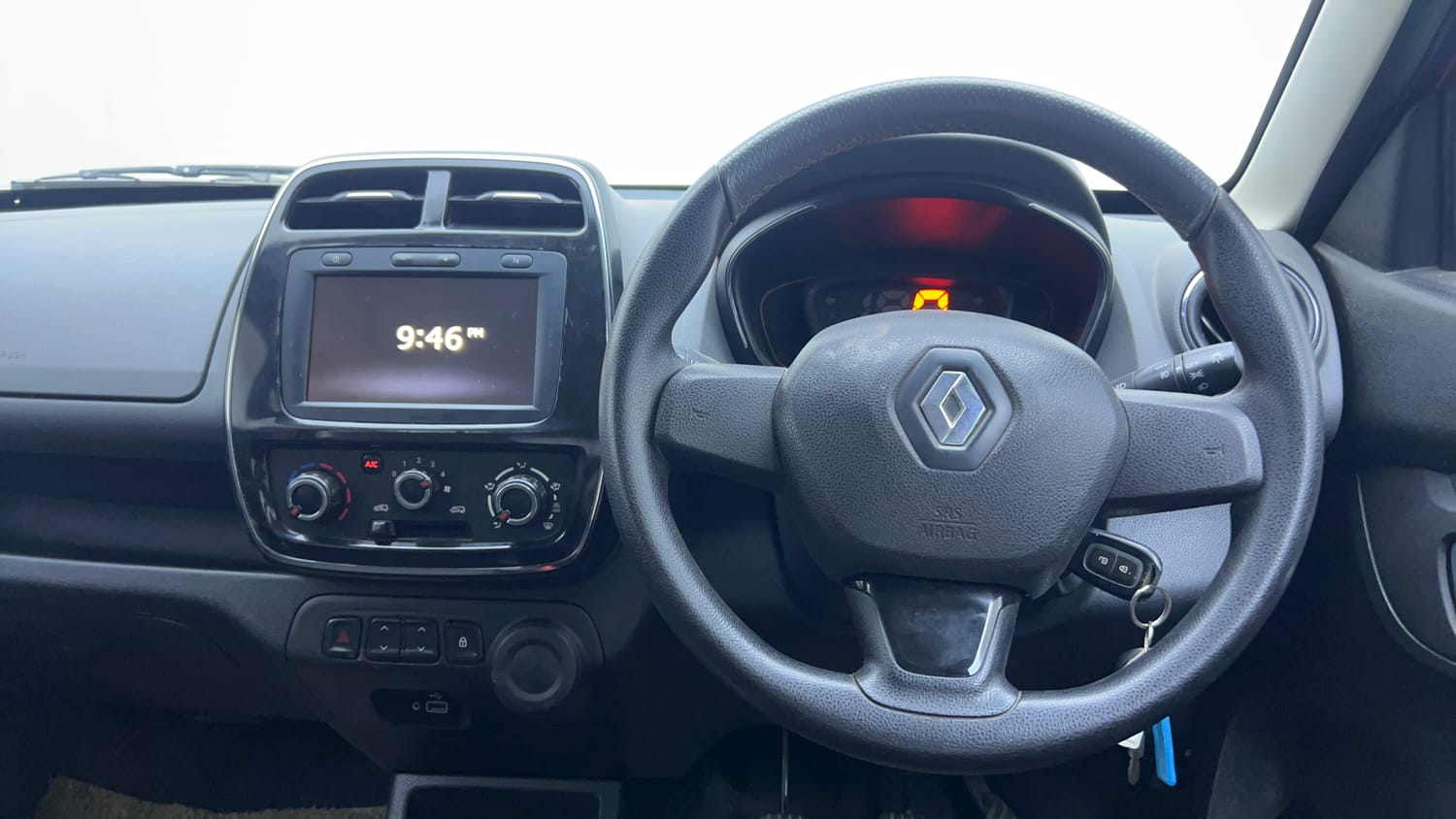 Used 2019 Renault Kwid RXT (O) 1.0 SCE Edition Petrol Manual interior STEERING VIEW