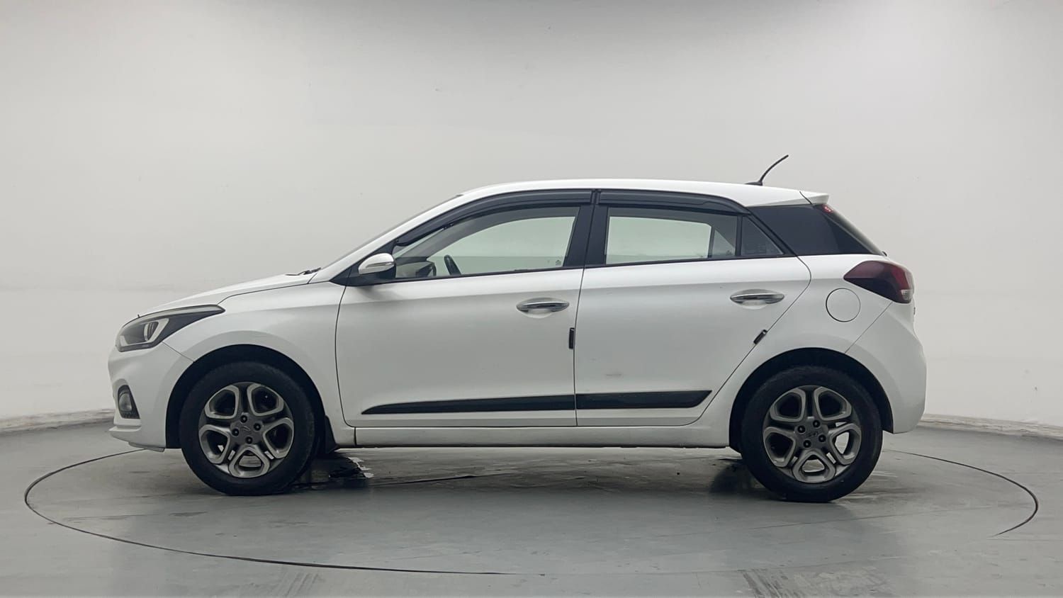 Used 2019 Hyundai Elite i20 Asta 1.2 (O) Petrol Manual exterior LEFT SIDE VIEW