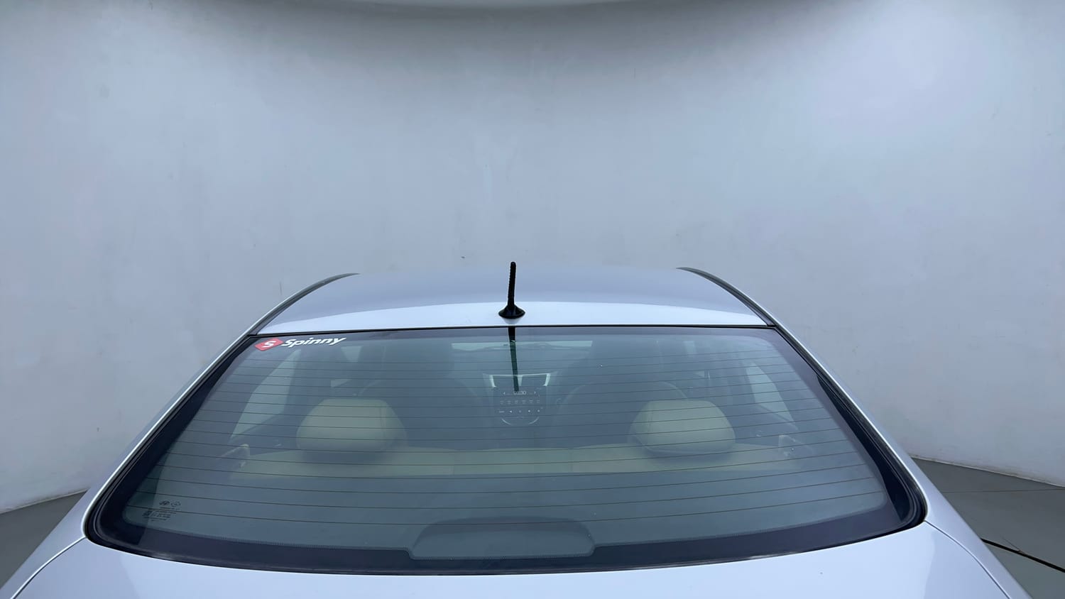 Used 2013 Hyundai Verna Fluidic 1.6 VTVT SX AT Petrol Automatic exterior BACK WINDSHIELD VIEW
