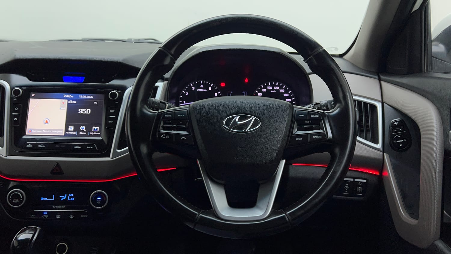 Used 2018 Hyundai Creta SX 1.6 AT Petrol Petrol Automatic interior STEERING VIEW
