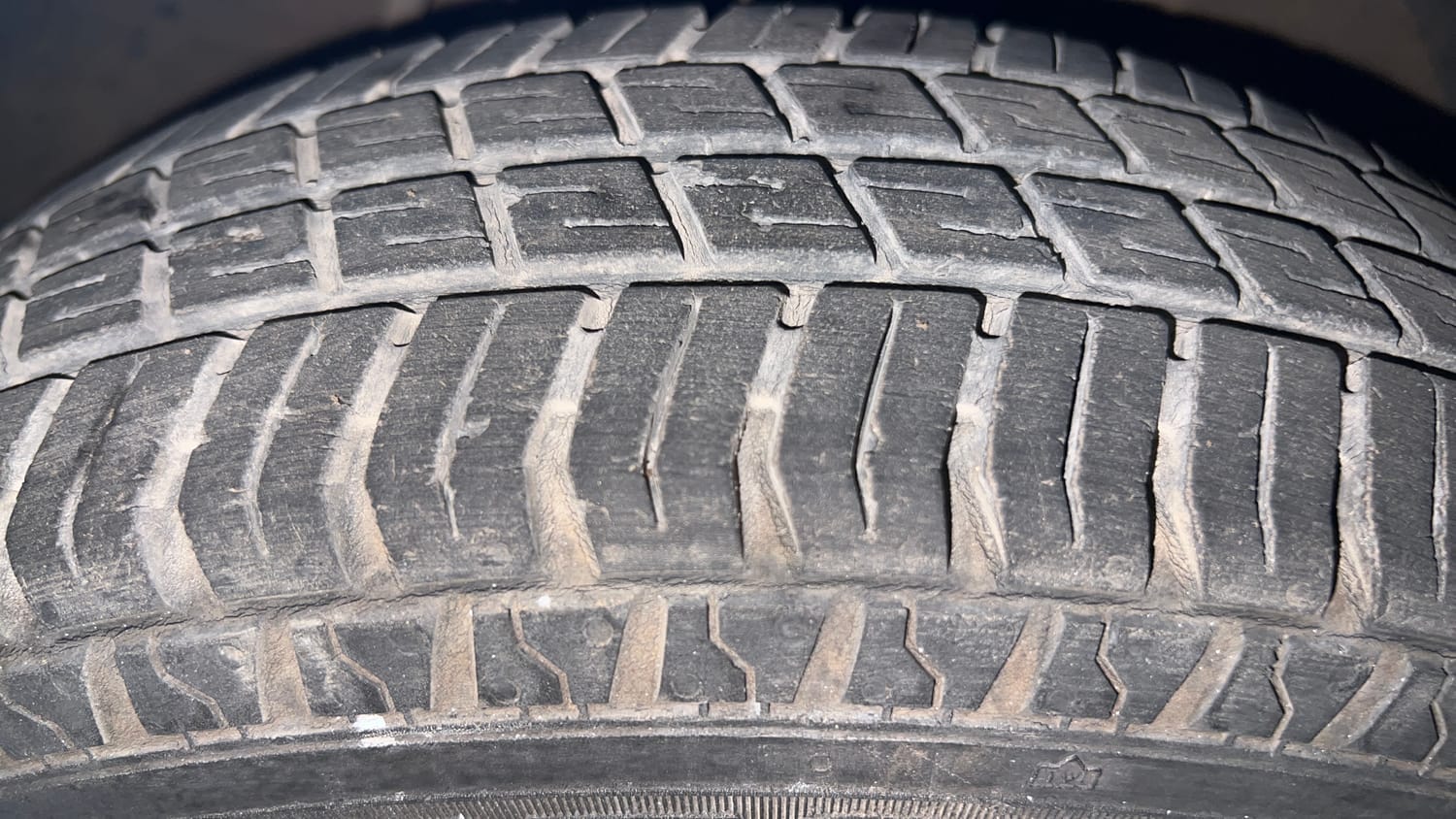 Used 2018 Maruti Suzuki Alto 800 VXi Petrol Manual tyres RIGHT FRONT TYRE TREAD VIEW