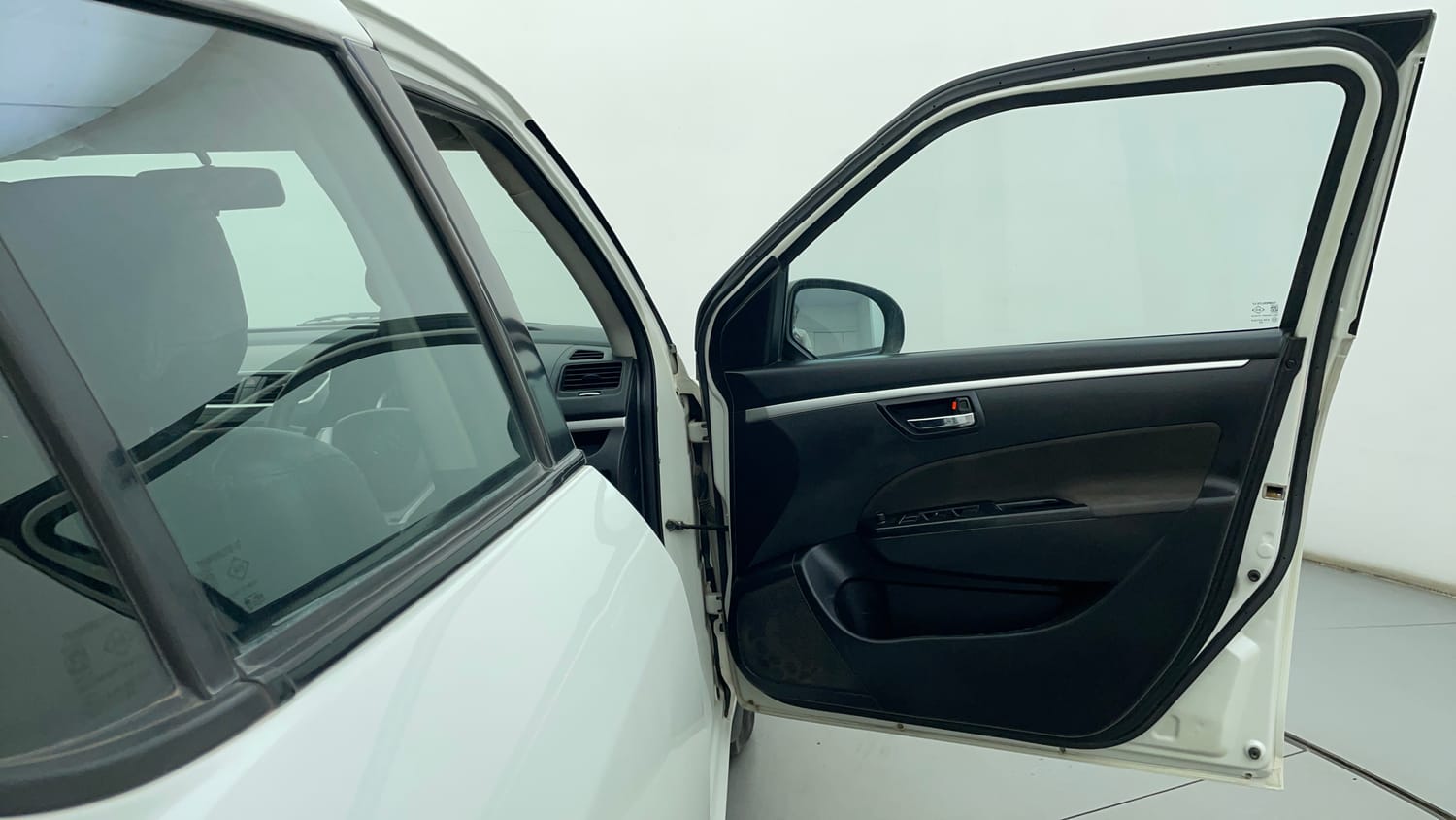 Used 2014 Maruti Suzuki Swift VXi Petrol Manual interior RIGHT FRONT DOOR OPEN VIEW