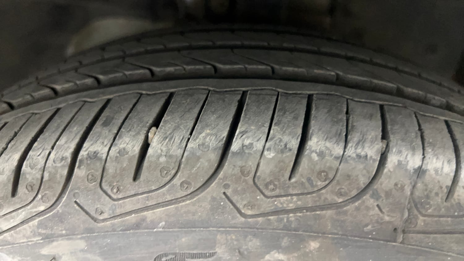 Used 2020 Ford Freestyle Titanium Plus 1.2 Ti-VCT Petrol Manual tyres RIGHT FRONT TYRE TREAD VIEW