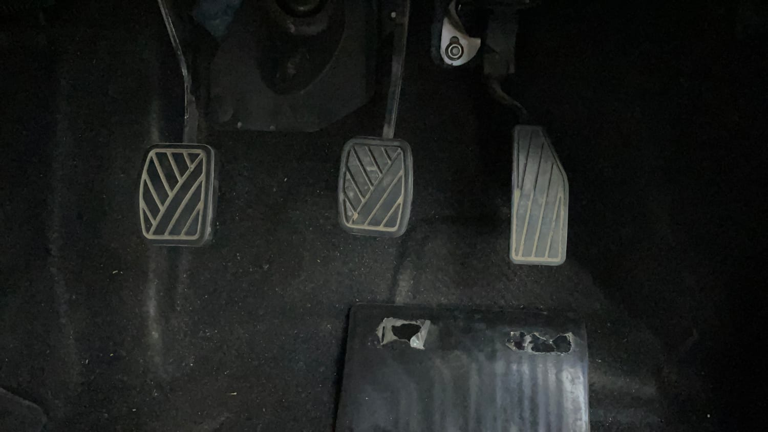 Used 2022 Maruti Suzuki Wagon R ZXI 1.2 Petrol Manual interior PEDALS VIEW