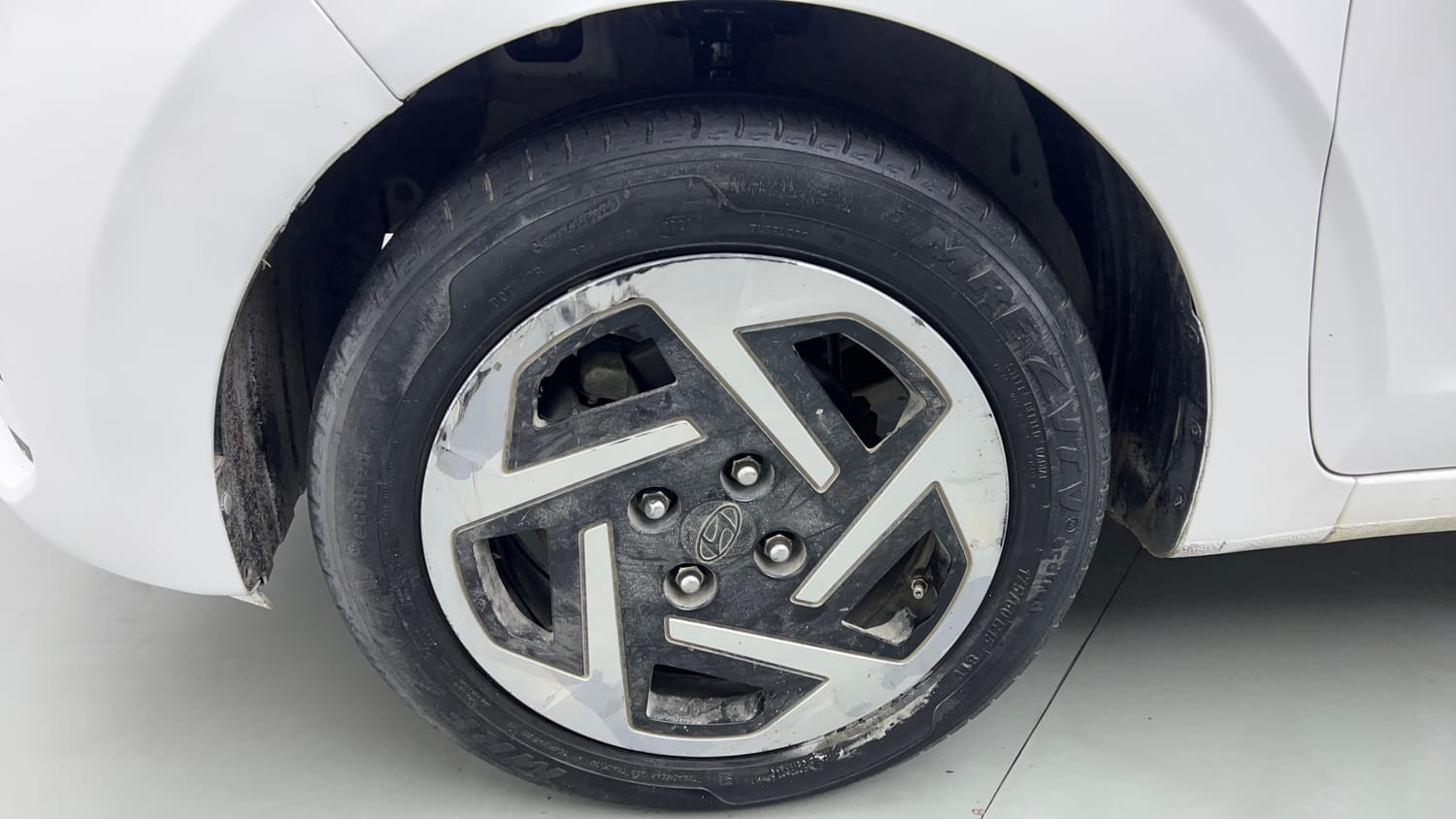 Used 2023 Hyundai Grand i10 Nios Sportz 1.2 Kappa CNG Cng Manual tyres LEFT FRONT TYRE RIM VIEW
