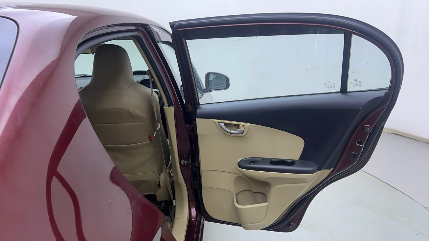 Used 2015 Honda Amaze 1.2 VX  (O)  i-VTEC Petrol Manual interior RIGHT REAR DOOR OPEN VIEW
