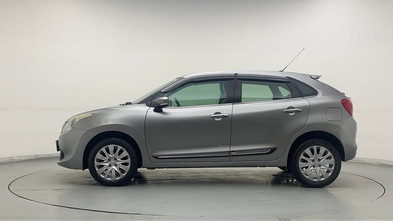 Used 2018 Maruti Suzuki Baleno Zeta 1.2 Petrol Manual exterior LEFT SIDE VIEW