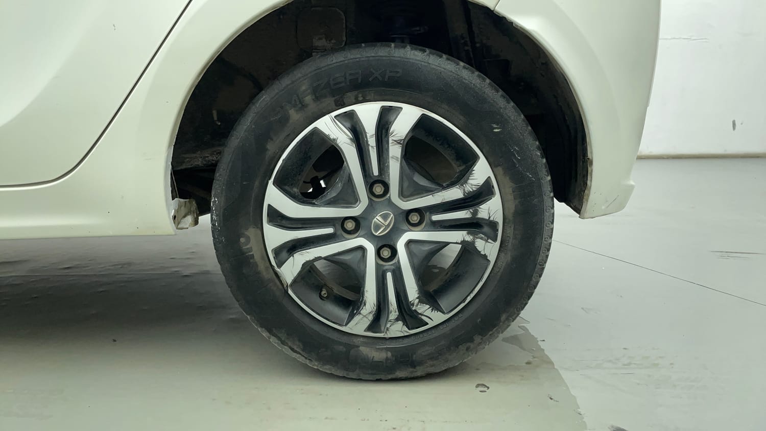Used 2020 Tata Tiago XZA Petrol Automatic tyres LEFT REAR TYRE RIM VIEW