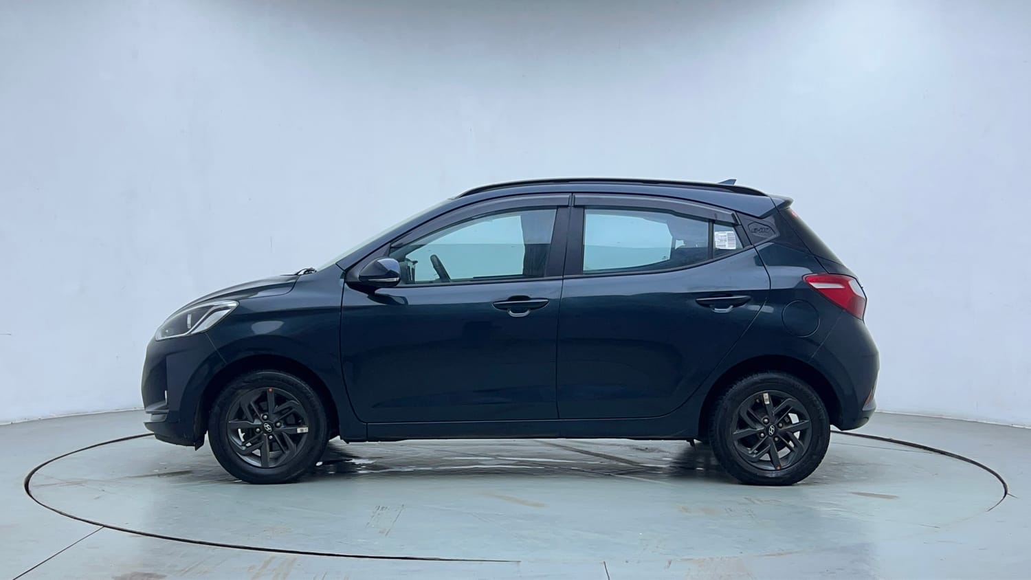 Used 2022 Hyundai Grand i10 Nios Sportz AMT 1.2 Kappa VTVT Petrol Automatic exterior LEFT SIDE VIEW