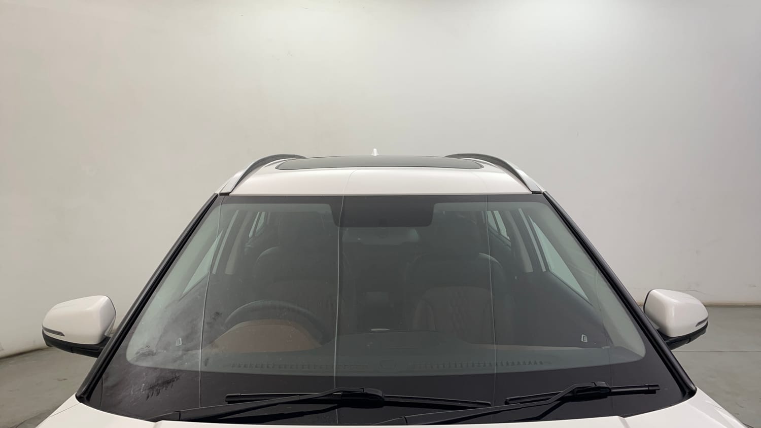 Used 2021 Hyundai Alcazar Platinum (O) 6 STR 2.0 Petrol AT Petrol Automatic exterior FRONT WINDSHIELD VIEW