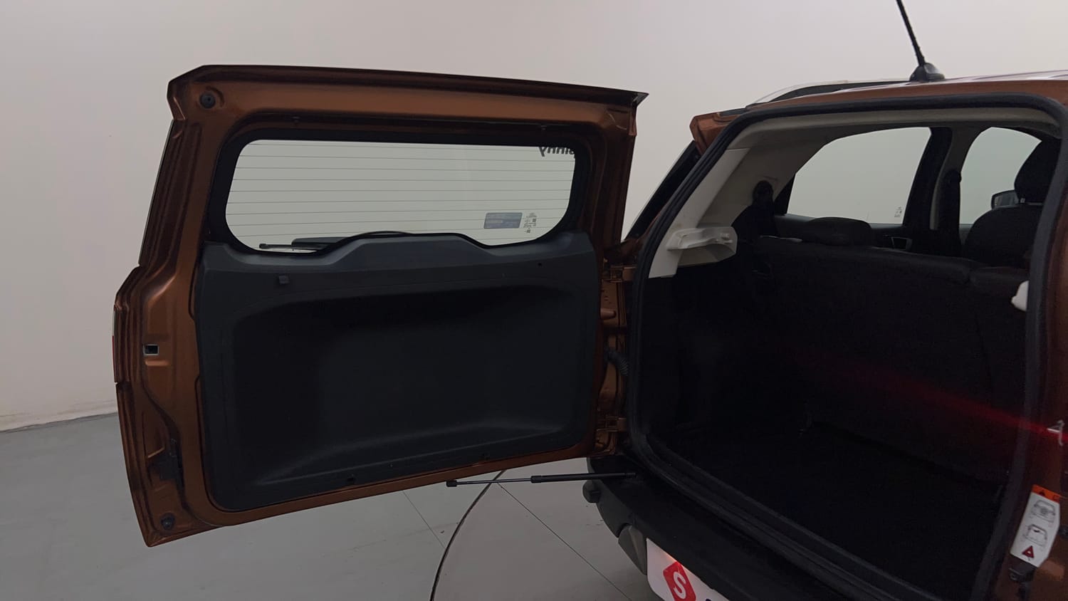 Used 2018 Ford EcoSport Titanium 1.5L Ti-VCT Petrol Manual interior DICKY DOOR OPEN VIEW