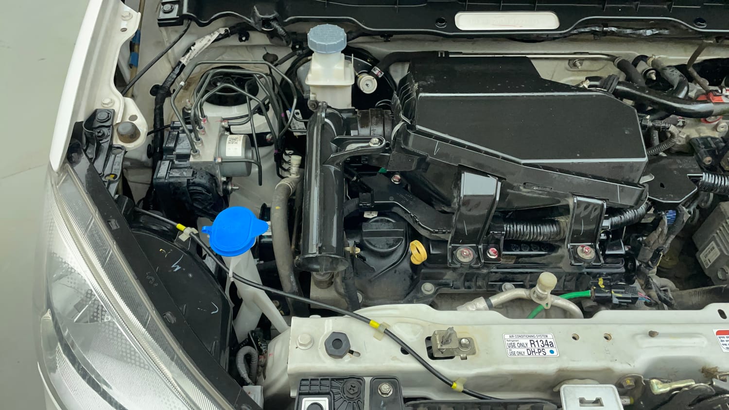 Used 2023 Maruti Suzuki Alto K10 VXi S-CNG Cng Manual engine ENGINE RIGHT SIDE VIEW