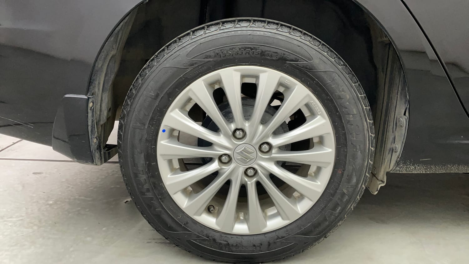 Used 2022 Maruti Suzuki Ciaz Zeta 1.5 Petrol Manual tyres RIGHT REAR TYRE RIM VIEW