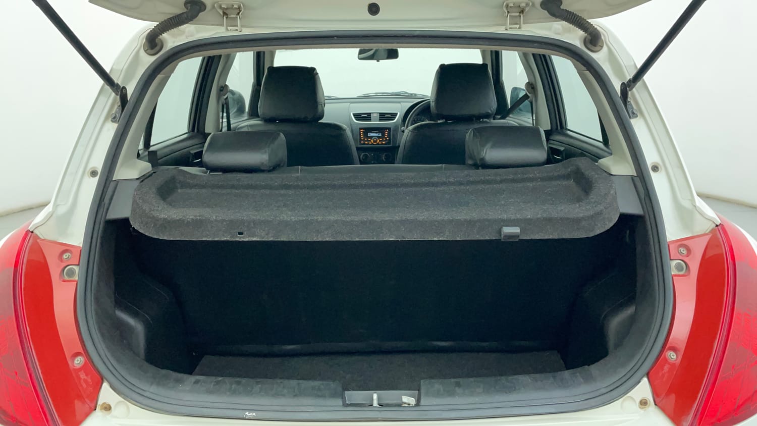 Used 2014 Maruti Suzuki Swift VXi Petrol Manual interior DICKY INSIDE VIEW