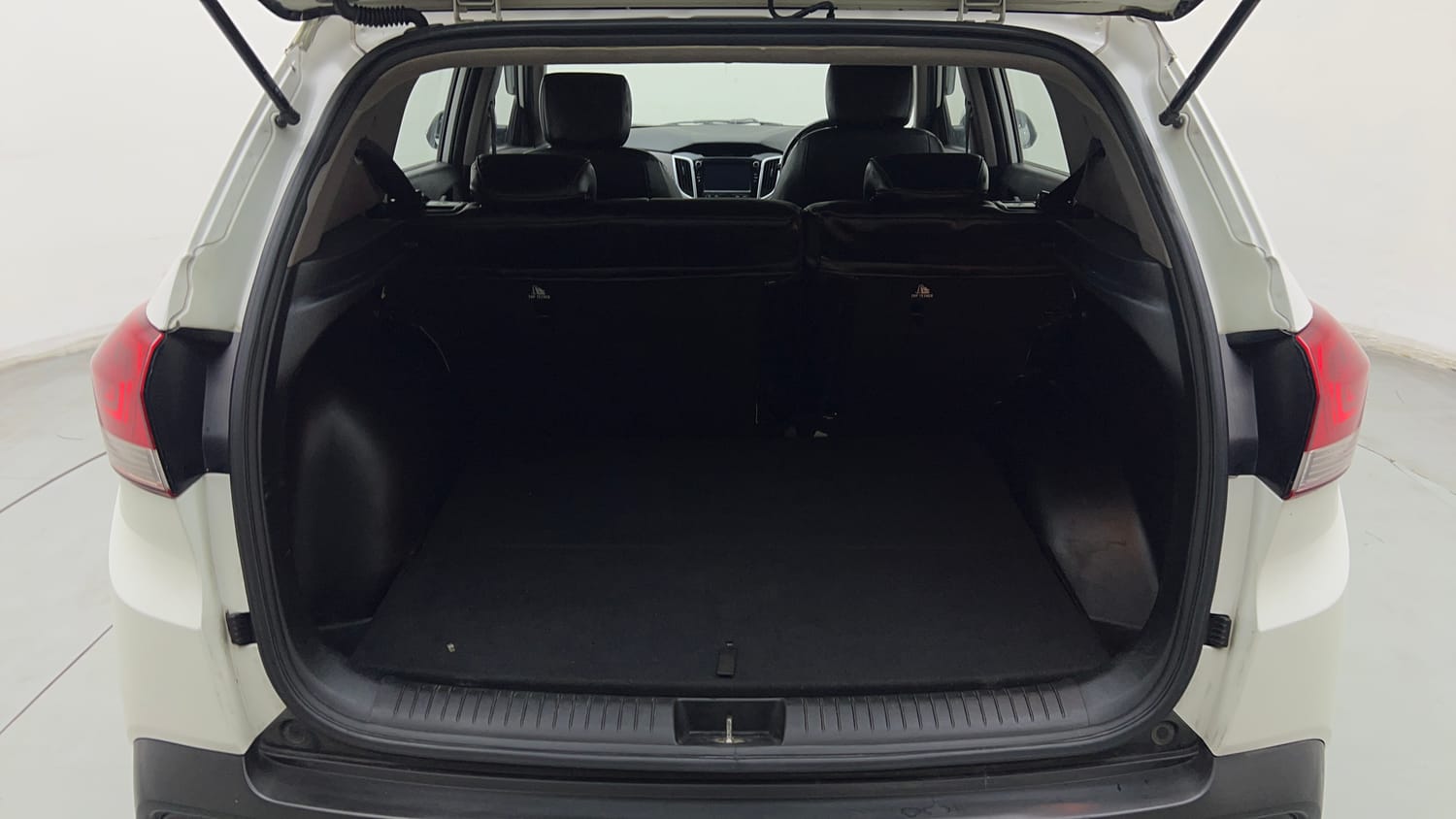 Used 2018 Hyundai Creta SX 1.6 AT Petrol Petrol Automatic interior DICKY INSIDE VIEW