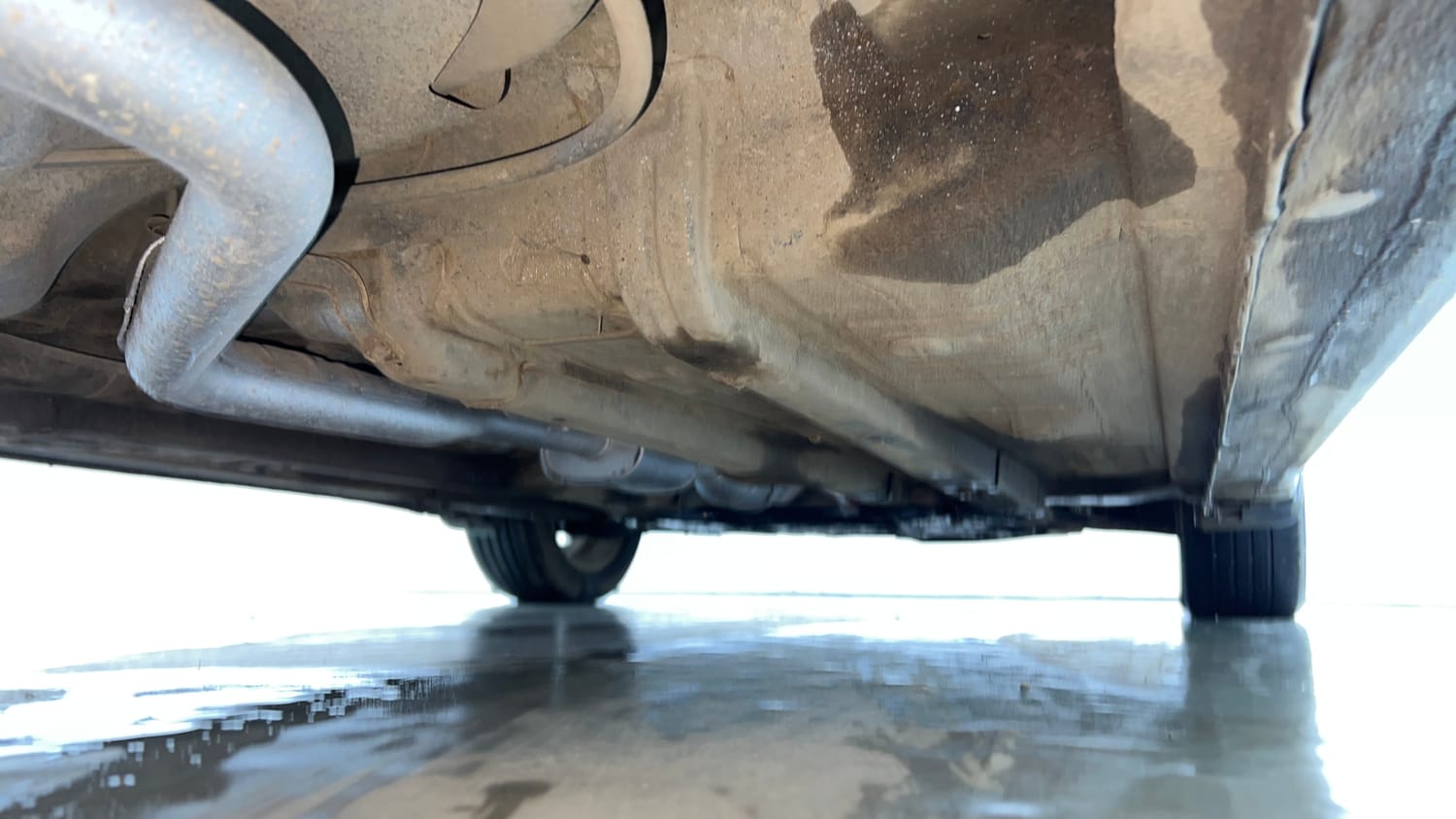 Used 2013 Hyundai Verna Fluidic 1.6 VTVT SX AT Petrol Automatic extra REAR RIGHT UNDERBODY VIEW
