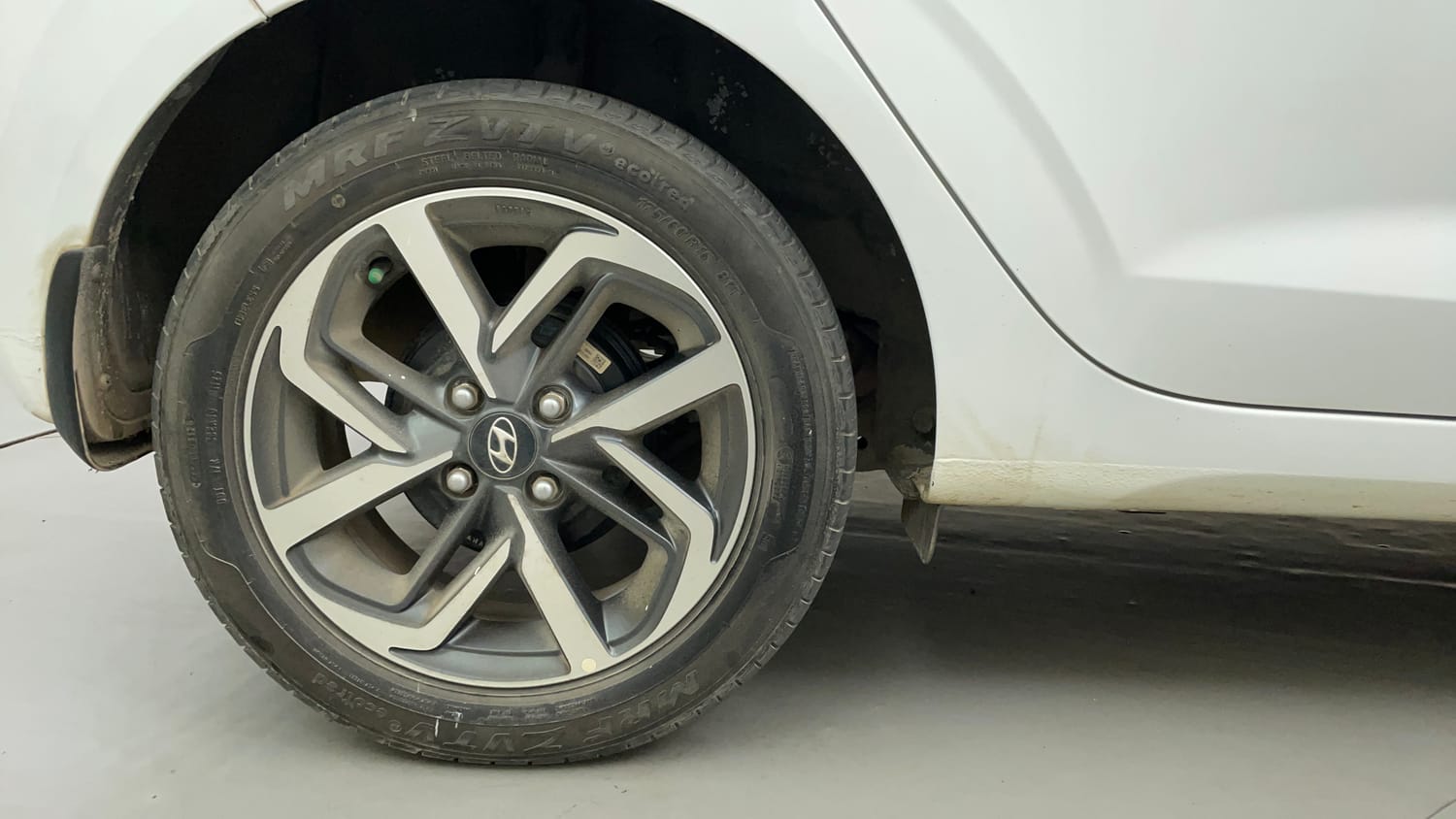 Used 2020 Hyundai Grand i10 Nios Asta 1.2 Kappa VTVT Petrol Manual tyres RIGHT REAR TYRE RIM VIEW