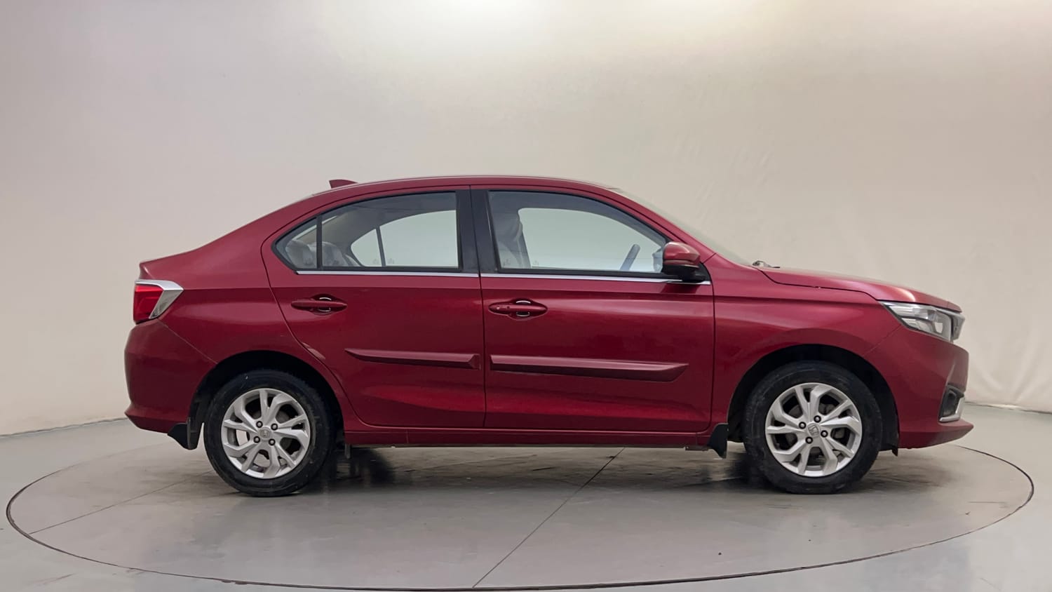 Used 2019 Honda Amaze 1.2 VX CVT Petrol Petrol Automatic exterior RIGHT SIDE VIEW