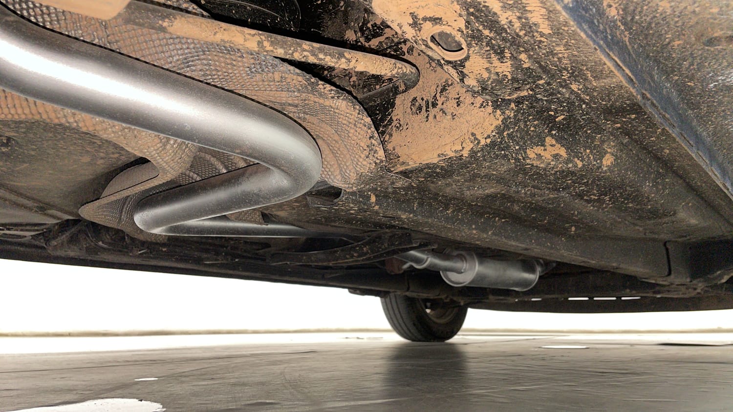 Used 2016 Ford Figo Titanium 1.2 Ti-VCT Petrol Manual extra REAR RIGHT UNDERBODY VIEW