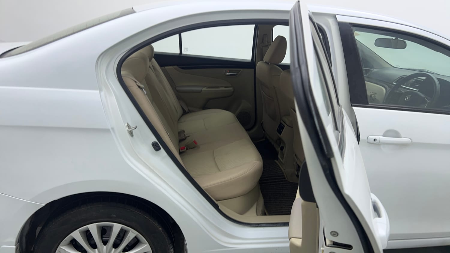 Used 2016 Maruti Suzuki Ciaz VXi+ AT Petrol Automatic interior RIGHT SIDE REAR DOOR CABIN VIEW