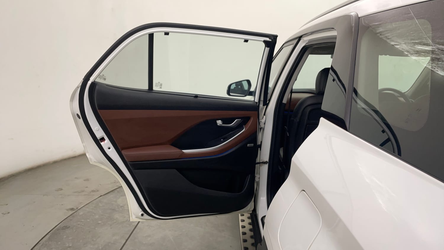 Used 2021 Hyundai Alcazar Platinum (O) 6 STR 2.0 Petrol AT Petrol Automatic interior LEFT REAR DOOR OPEN VIEW