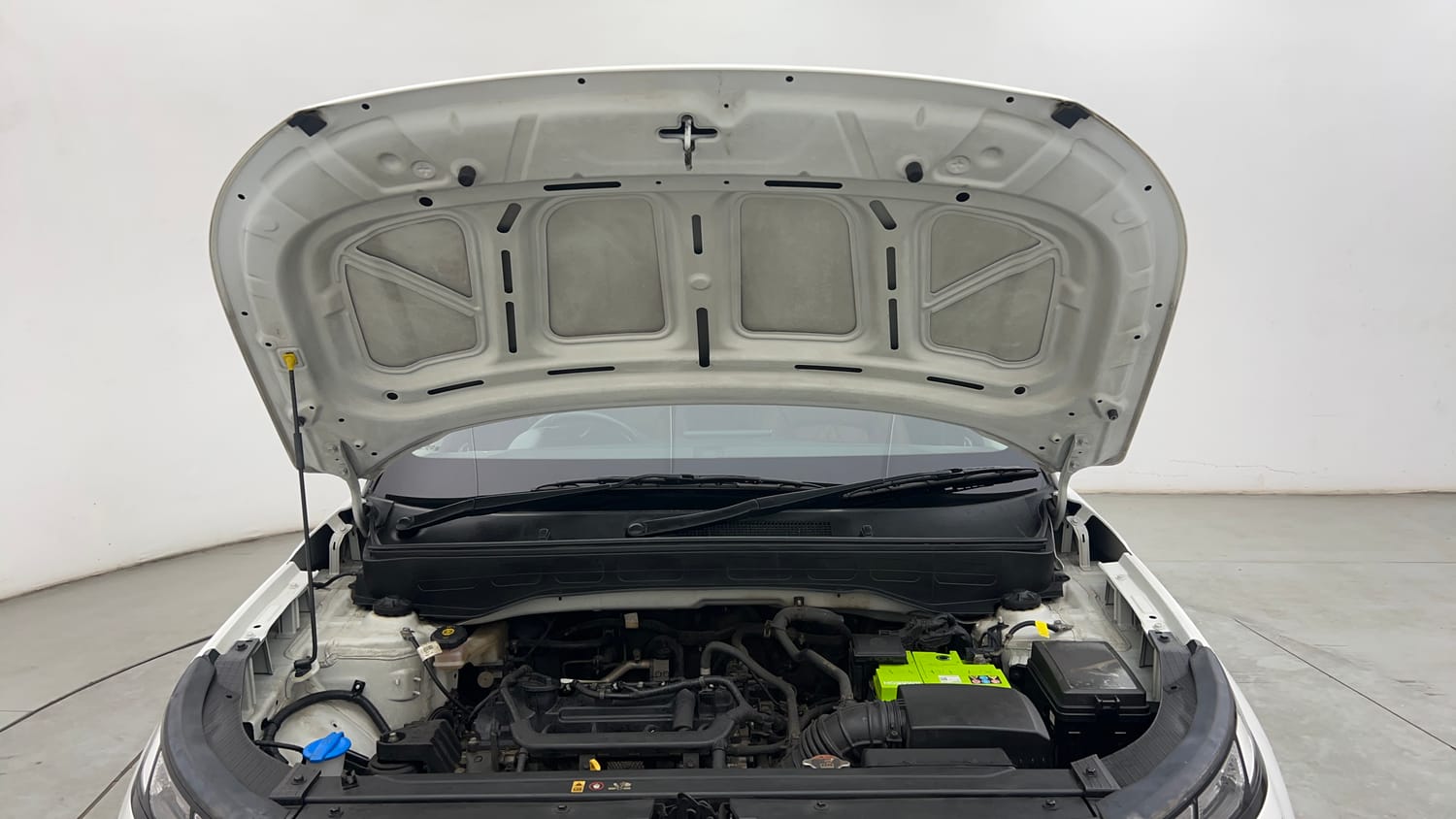 Used 2023 Hyundai Venue SX 1.2 Petrol Petrol Manual engine ENGINE & BONNET OPEN FRONT VIEW