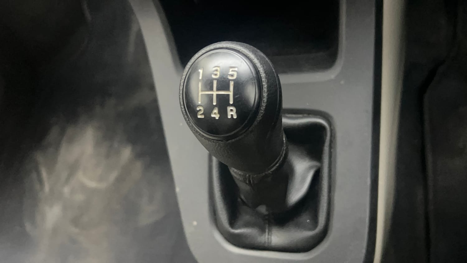 Used 2019 Maruti Suzuki Wagon R LXi 1.0 CNG Cng Manual interior GEAR  KNOB VIEW