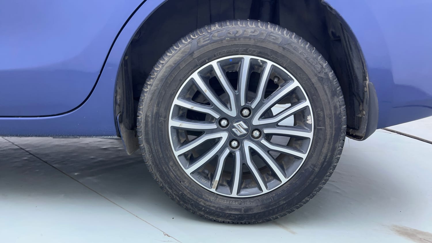 Used 2017 Maruti Suzuki Dzire ZXi Plus AMT Petrol Automatic tyres LEFT REAR TYRE RIM VIEW