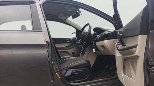 Used 2022 Tata Tiago XZ Plus Petrol Manual interior RIGHT SIDE FRONT DOOR CABIN VIEW