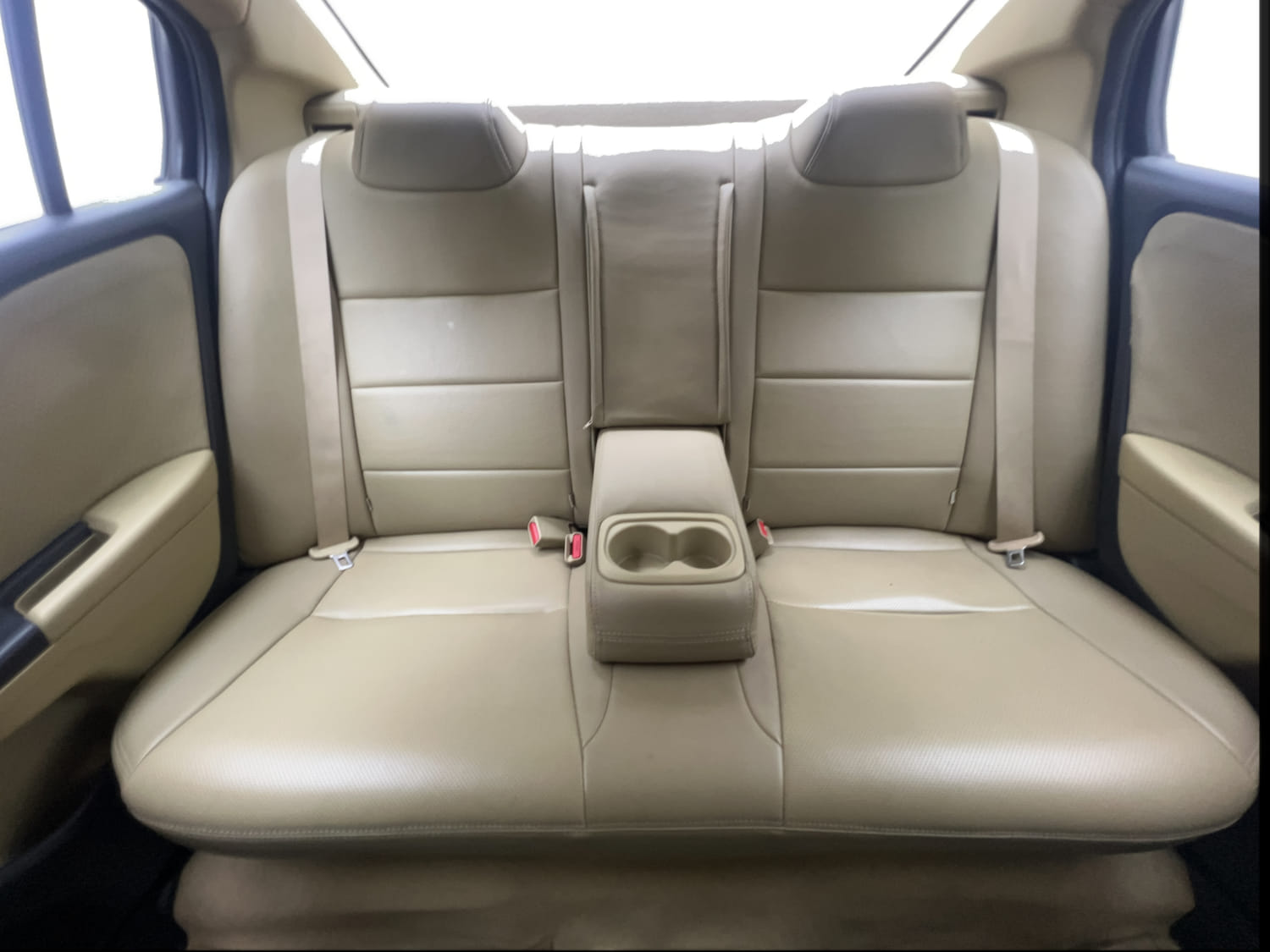 Used 2018 Honda City V Petrol Petrol Manual interior REAR SEAT CONDITION VIEW