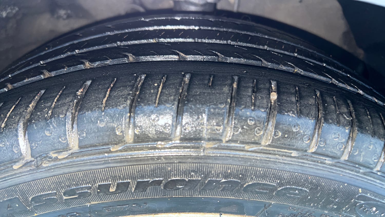 Used 2013 Hyundai Verna Fluidic 1.6 VTVT SX AT Petrol Automatic tyres RIGHT FRONT TYRE TREAD VIEW
