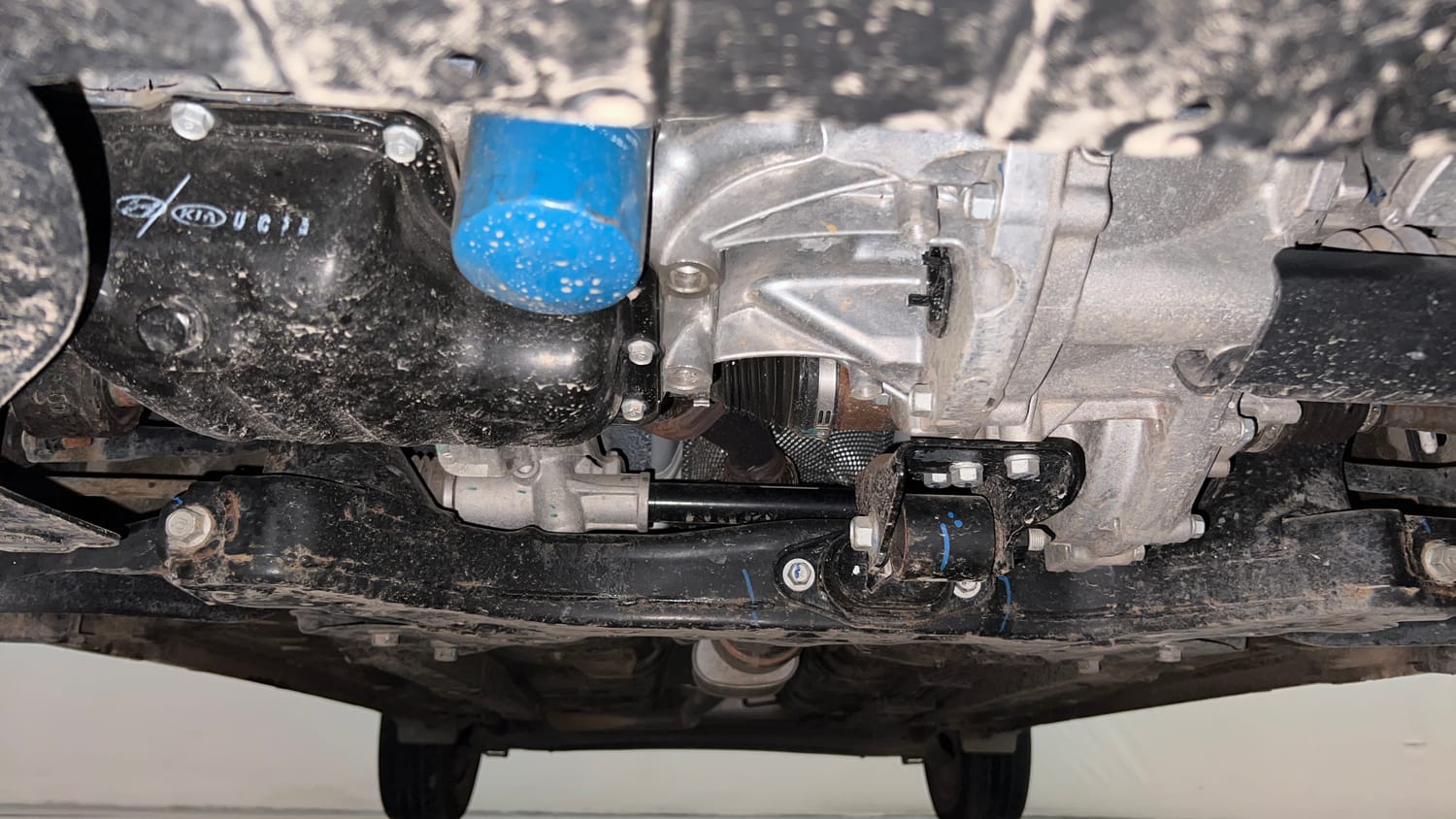 Used 2025 Hyundai Exter SX (O) Connect 1.2 AMT Petrol Automatic extra FRONT LEFT UNDERBODY VIEW