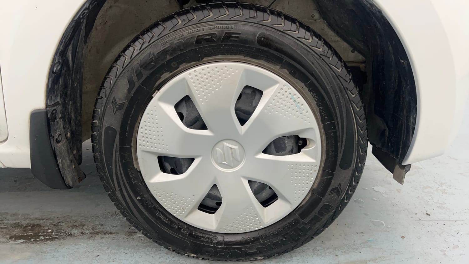 Used 2023 Maruti Suzuki Alto K10 VXi AGS Petrol Automatic tyres RIGHT FRONT TYRE RIM VIEW