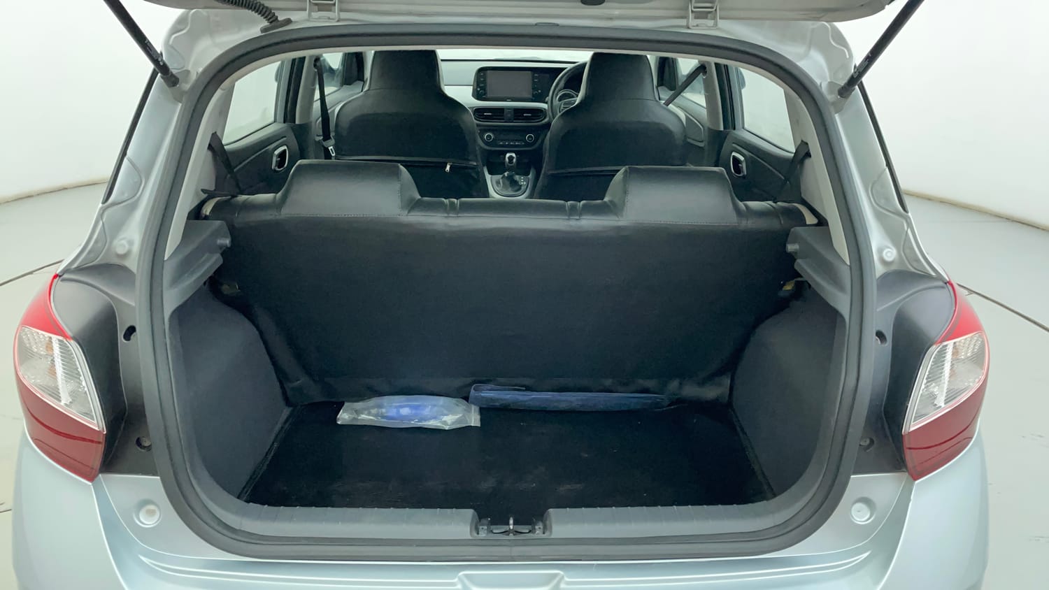 Used 2020 Hyundai Grand i10 Nios Sportz AMT 1.2 Kappa VTVT Petrol Automatic interior DICKY INSIDE VIEW