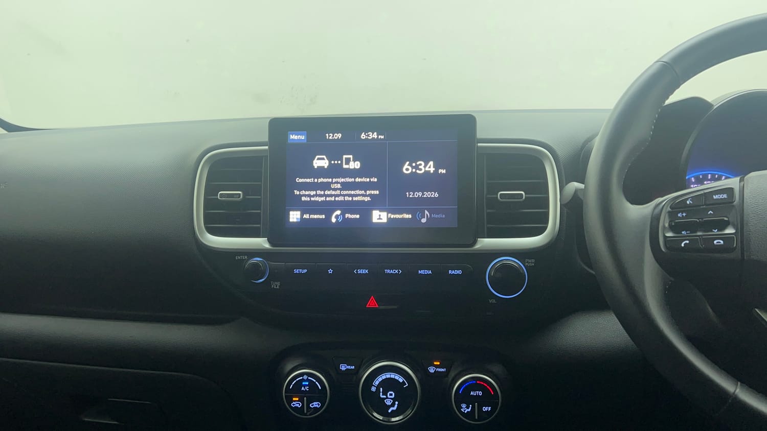 Used 2020 hyundai Venue SX 1.0 Turbo Petrol Petrol Manual top_features Integrated (in-dash) music system