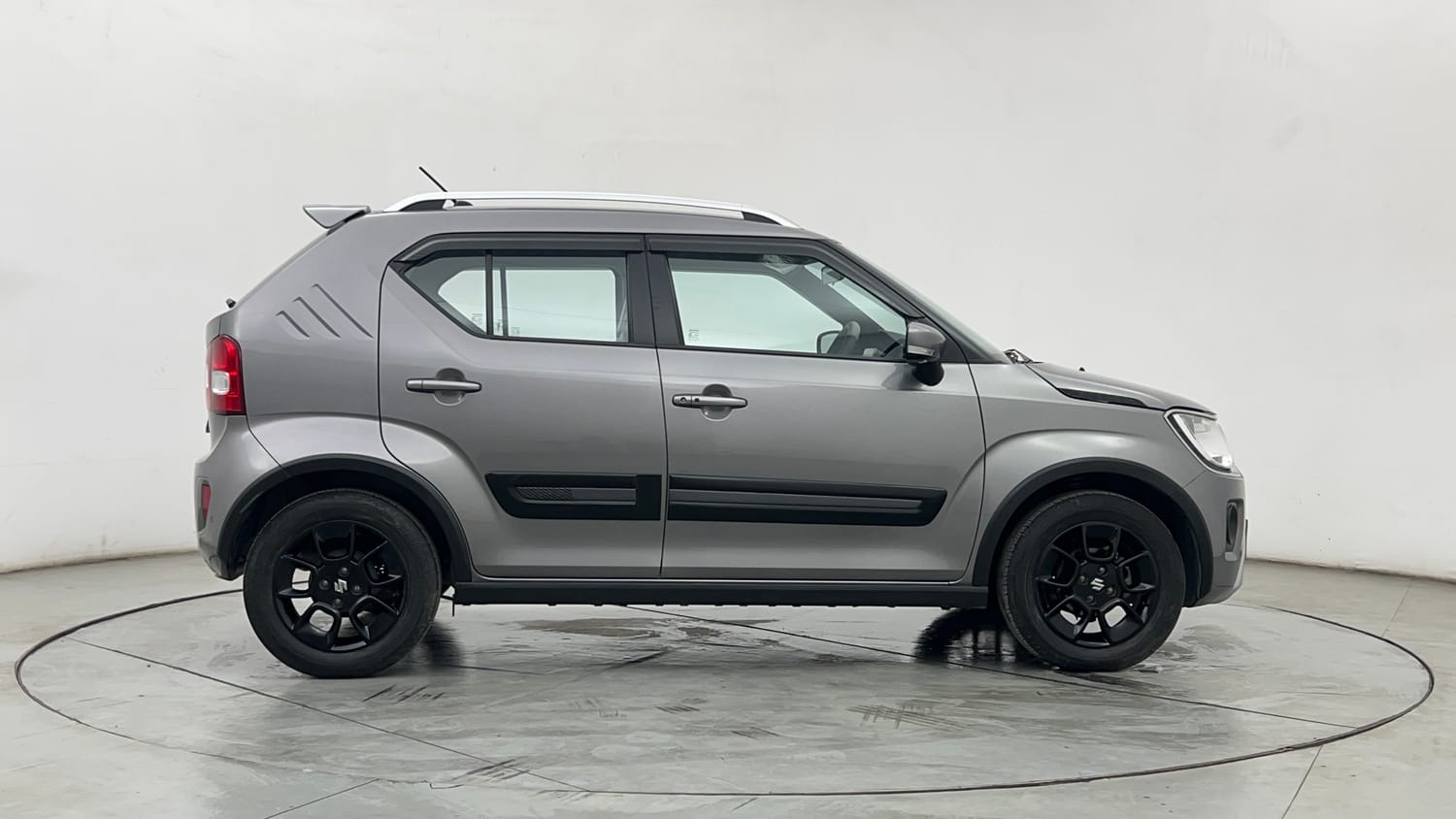 Used 2023 Maruti Suzuki Ignis Zeta 1.2 MT Petrol Manual exterior RIGHT SIDE VIEW