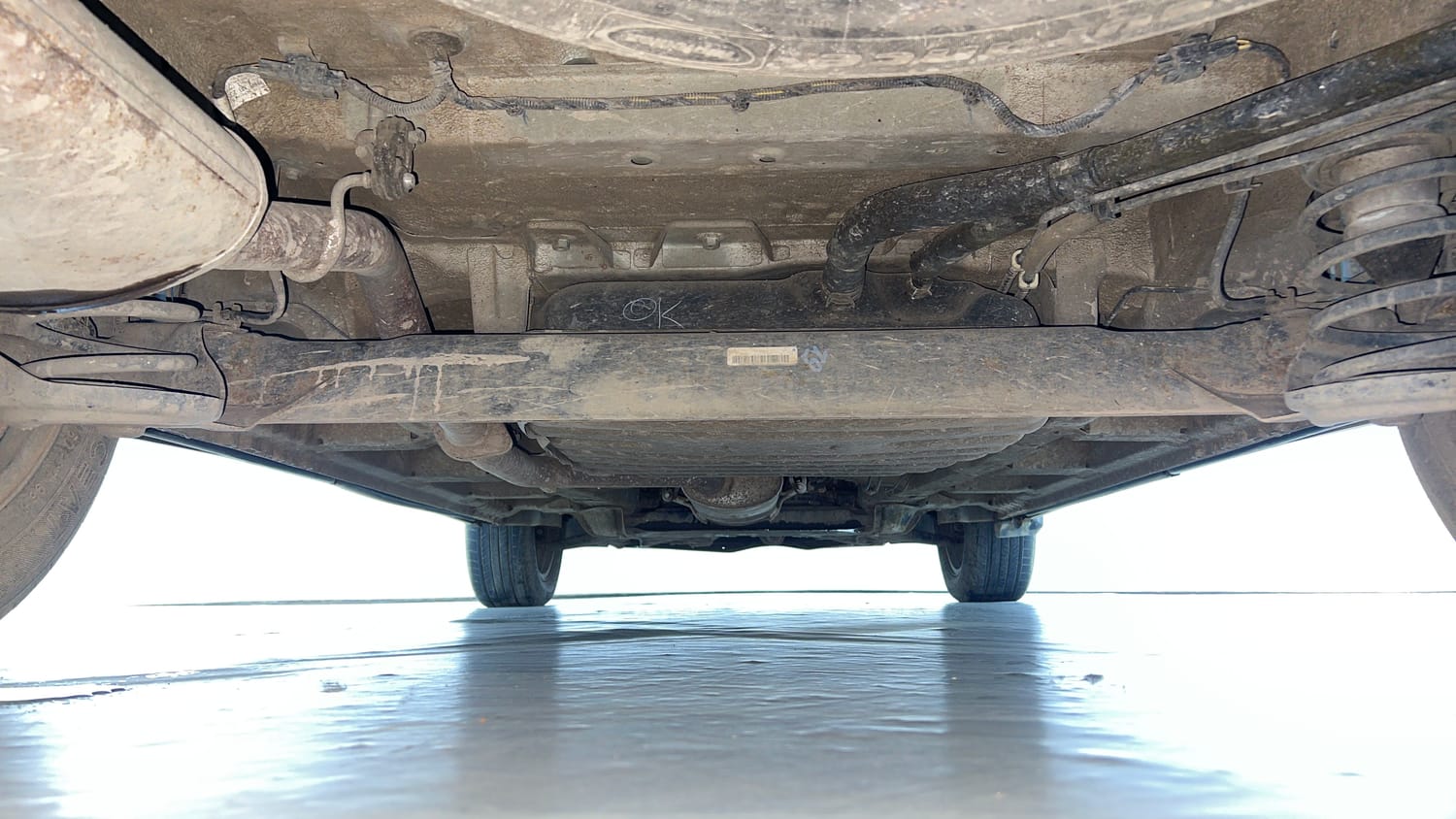 Used 2020 MG Motors Hector Sharp 1.5 DCT Petrol Petrol Automatic extra REAR UNDERBODY VIEW (TAKEN FROM REAR)