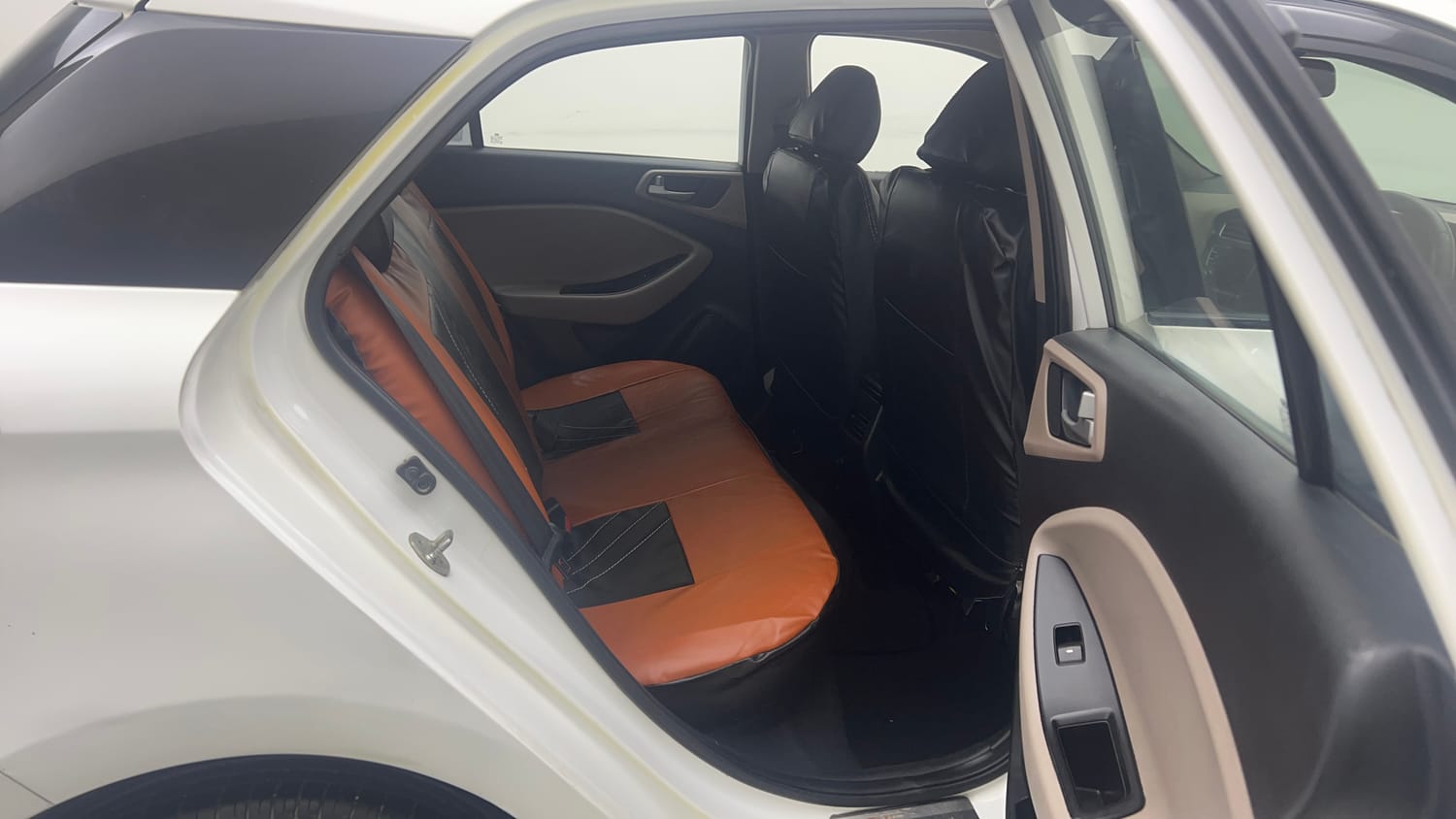 Used 2019 Hyundai Elite i20 Asta 1.2 (O) Petrol Manual interior RIGHT SIDE REAR DOOR CABIN VIEW
