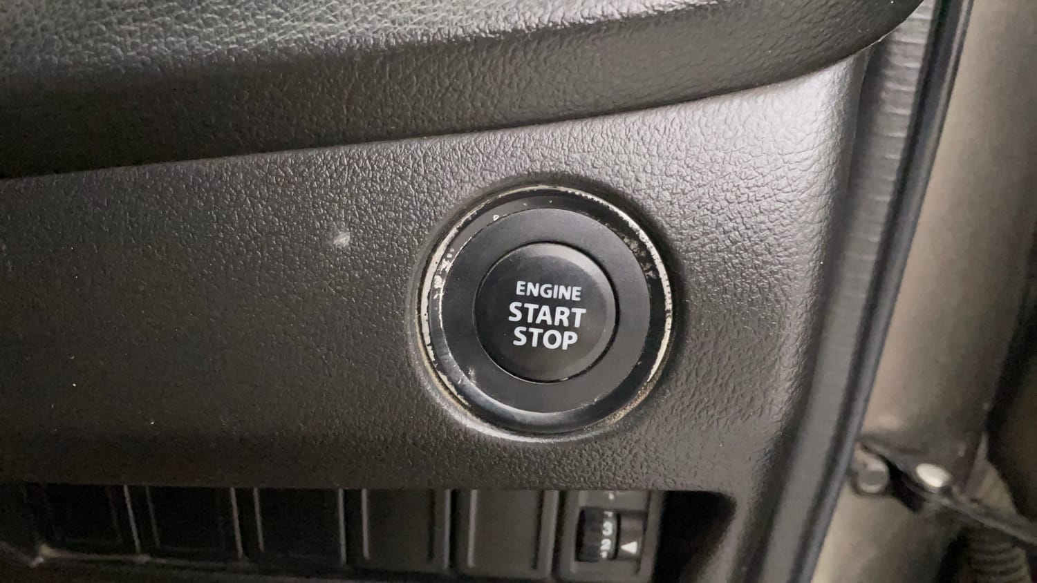Used 2021 Maruti Suzuki Baleno Zeta Automatic Petrol Automatic top_features Keyless start